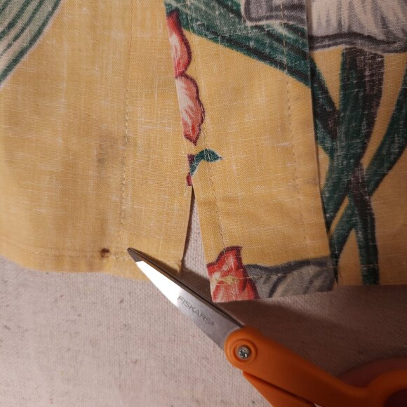 Reyn Spooner Floral Hawaiian Button Shirt Mens Aloha Vacay Resort Vintage FLAWS - Picture 7 of 15